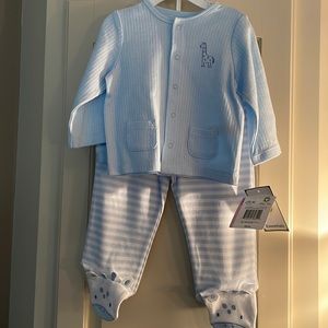 NWT 9 month light blue giraffe matching set